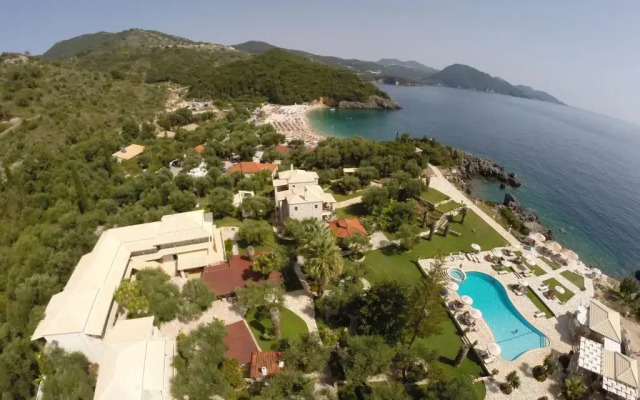 Mikros Paradisos Hotel 