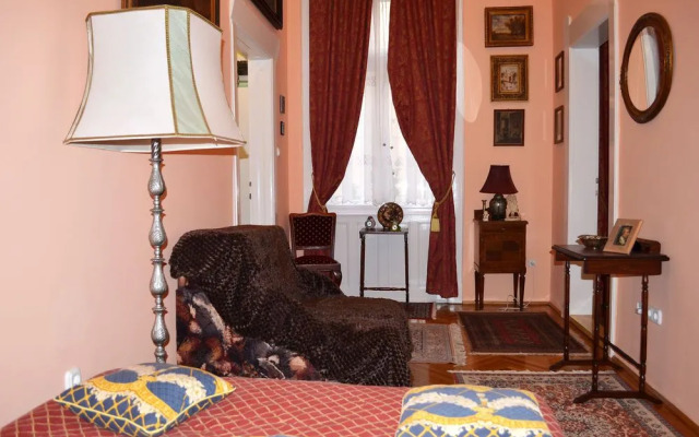 Central Avenue Apartments