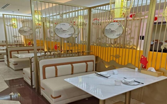 Three 888 Hotel
