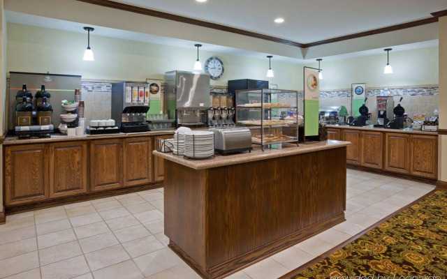 Country Inn & Suites by Radisson, Minot, ND