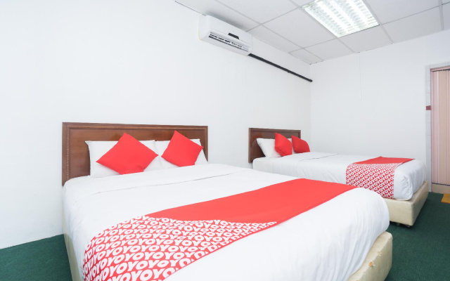OYO 757 MFU Firdaus Hotel