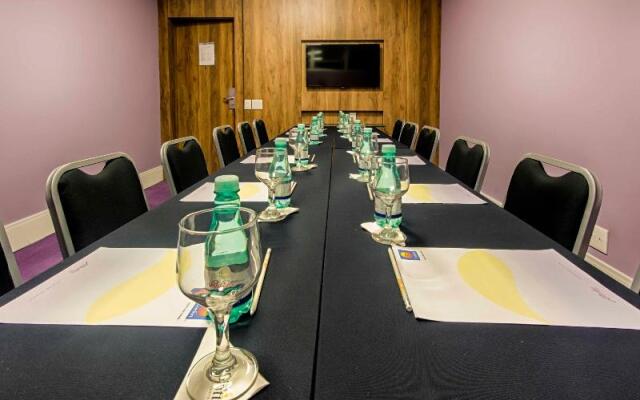 Comfort Hotel Confins