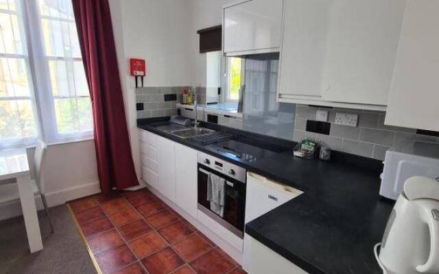 Meadowside Holiday Apartments