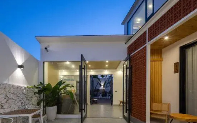 Chenxing Pool Homestay (Sanya West Island Branch)