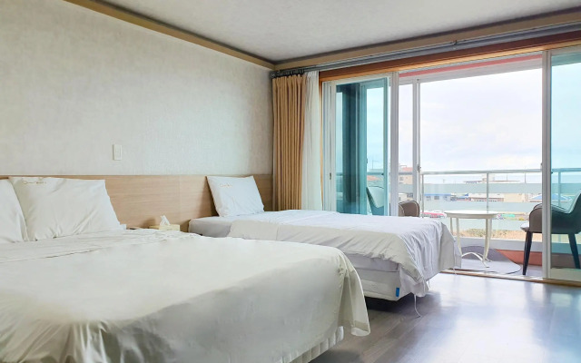 Ocean Family HOTEL