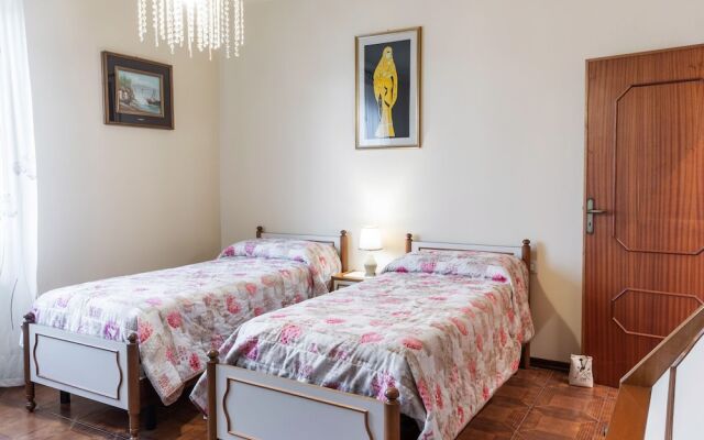 Spacious Apartment in Subbiano With Garden