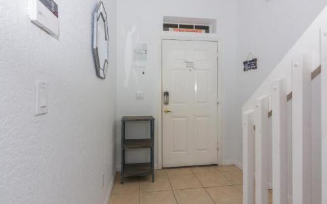 Coral Cay 2316