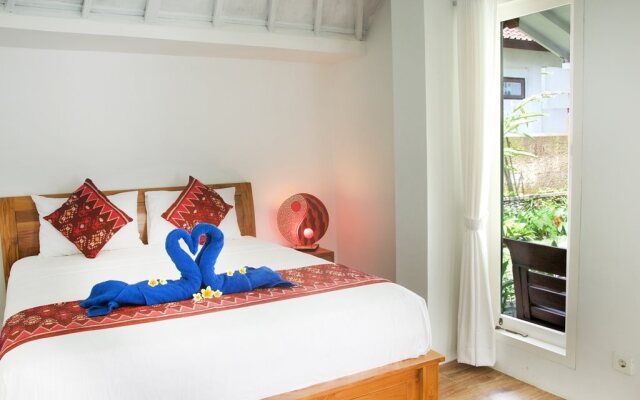 Full Moon 8 Bed & Breakfast