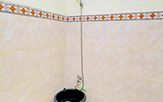 OYO Life  92953 Nirmala Kost