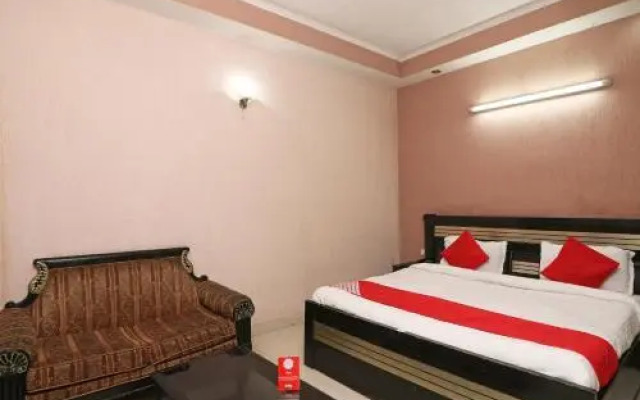 Bharat Guest House By OYO Rooms