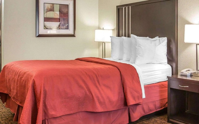 Quality Inn & Suites Woodland - Sacramento Airport