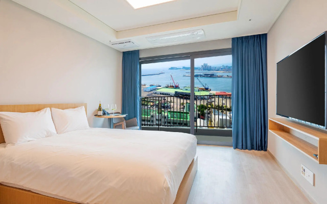 Sokcho I Park Suite Hotel and Residence