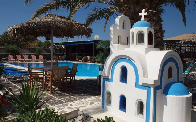 Holiday Beach Resort