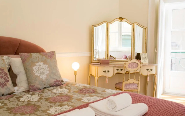 Chiado Deluxe Gem 4bdr Amazing apartment