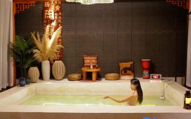 Jiande Lanqing Shiguang B&B