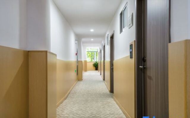 Youhai Hotel (Baoshan Wanda Branch)