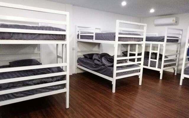 Happy Home Hostel Suvarnabhumi