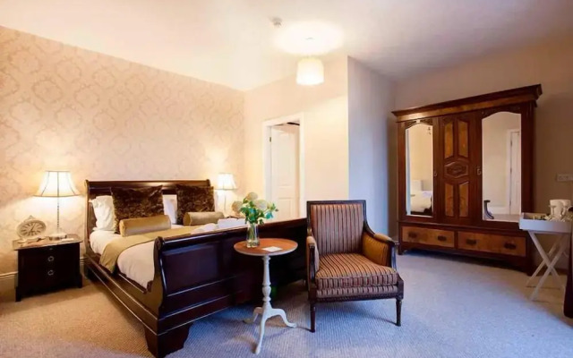 Number 61 Guest House and Tea Room
