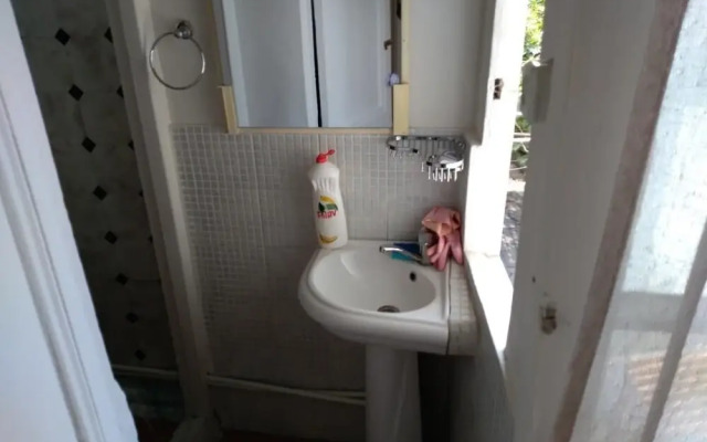 Guest House On Gunia - Hostel
