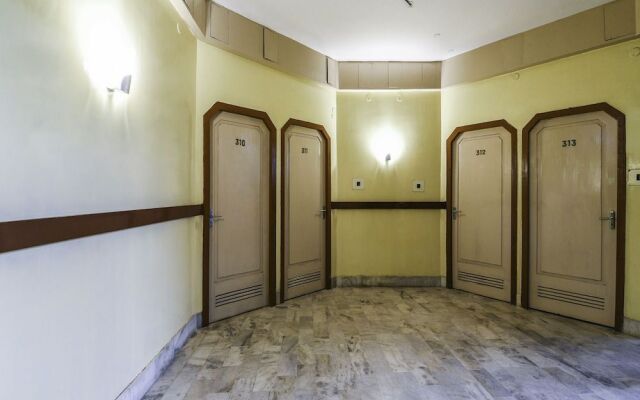 OYO 18698 Hotel New Prince