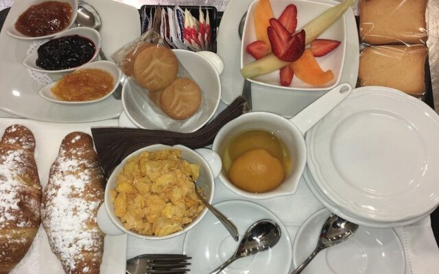 Bed & Breakfast Opera