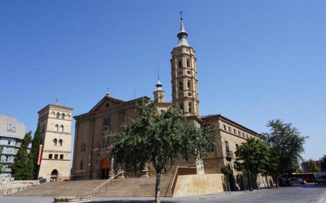 Apartamentos Dos Torres - Antón