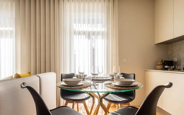 Bonja1 Light-filled Apartment w/ Balcony +AC