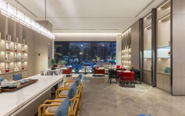 ECHENG Hotel (University Town Store,Longmen Station,Luoyang)