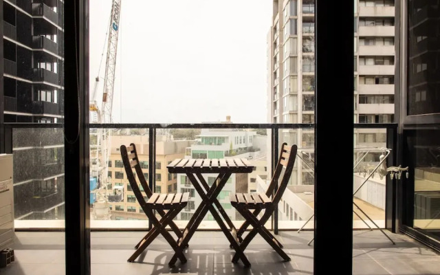 Modern 2 Bedroom Apartment In Melbourne's Southbank