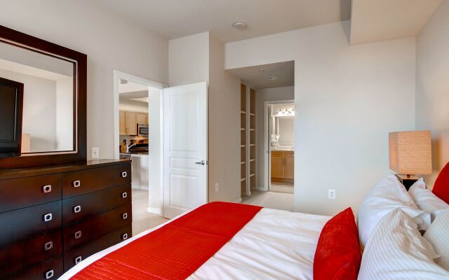 Global Luxury Suites at Town Center