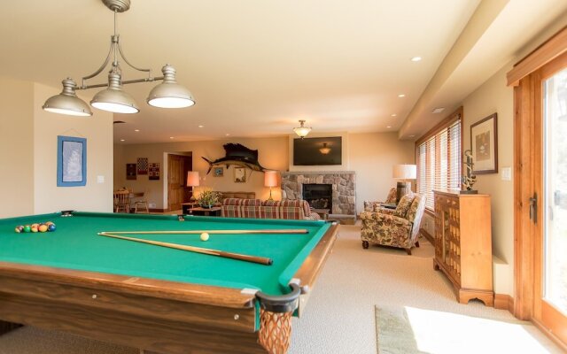 Endless Summers ~ Fabulous oasis with a designer’s touch!