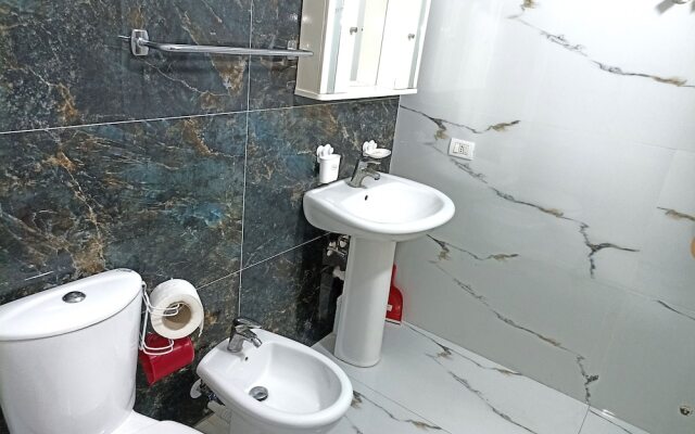 Apartment Shkëmbi i Kavajës Beach,