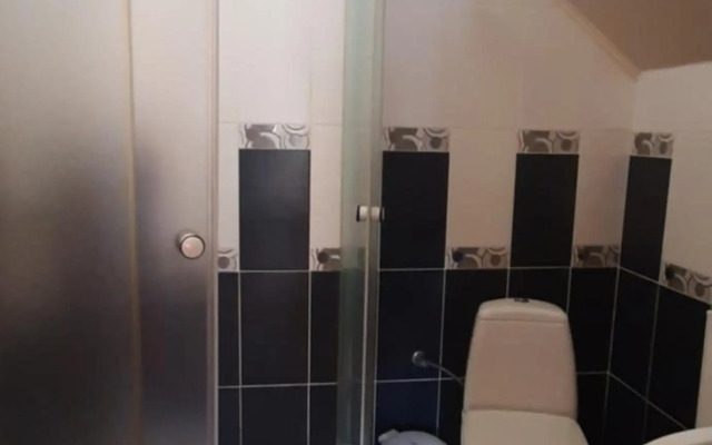 "Обійми гір"Котеджі