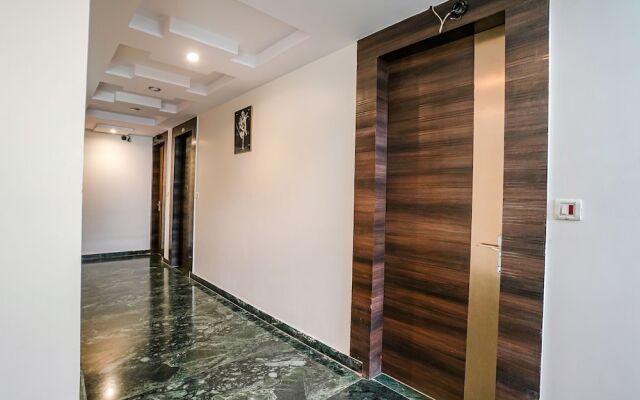 Fabhotel Kingdom Sai