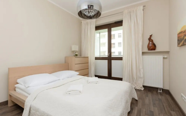 Apartament Giełdowa & Parking by Renters