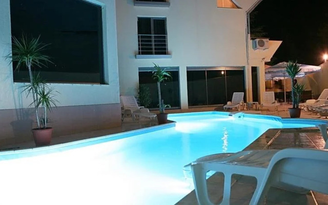 Alex Family Hotel
