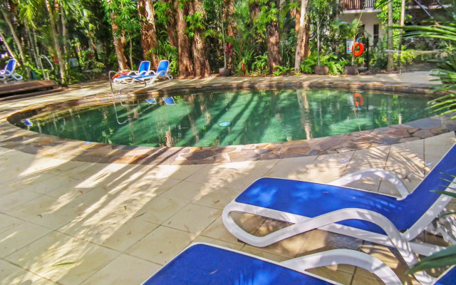 Palm Cove Beach Retreat - 1st Floor