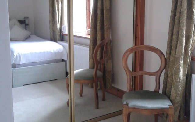 Glasdair Bed & Breakfast
