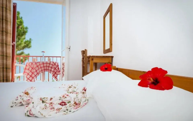 Tassos & Marios Studios & Apartments Alykanas