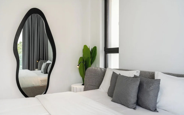 Solara - Stylish Balcony Apartments in Larnaca