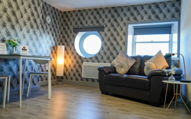 The Quayside Apartment Hotel