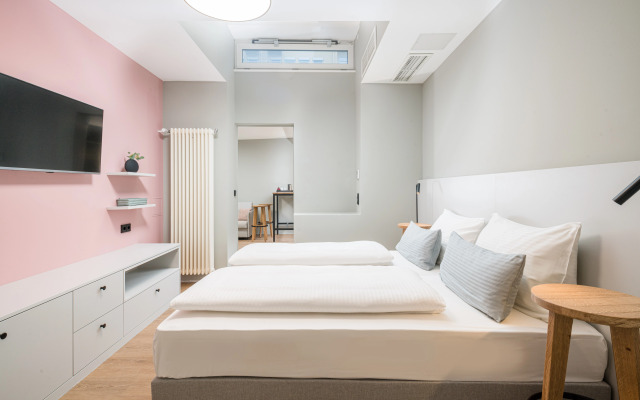 Koos Hotel & Apartments