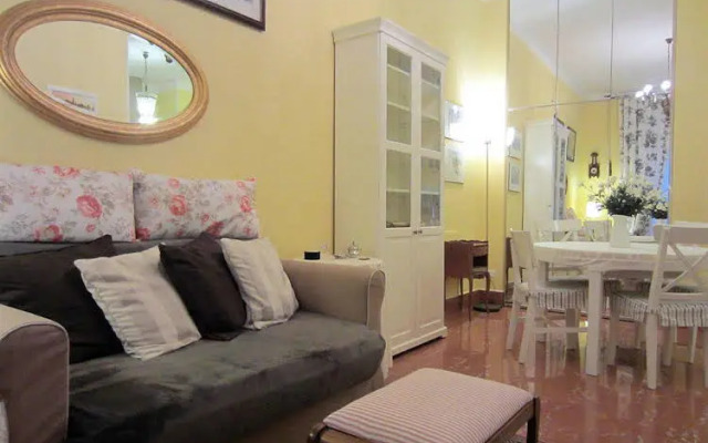 Temporary House - Via Della Moscova