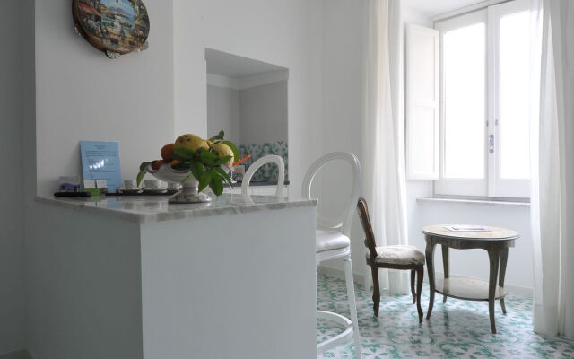 Surriento Suites