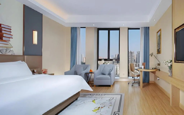 Vienna International Hotel (Chongqing Changshou High-speed Railway Station)