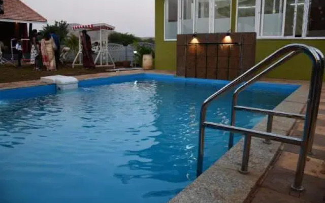 Grape County Eco Resorts