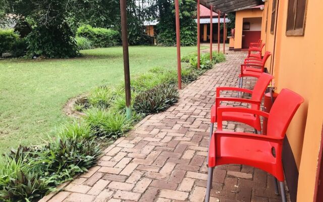 Jollyboys Camp - Hostel
