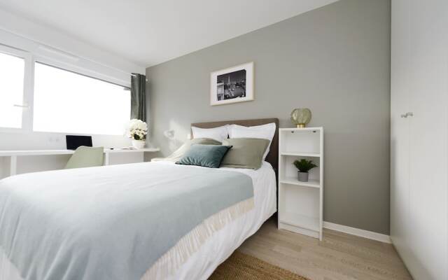 Hotel Les Portes De Paris