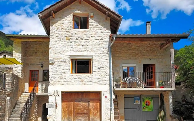 La Belle Riviere (Adults Only)