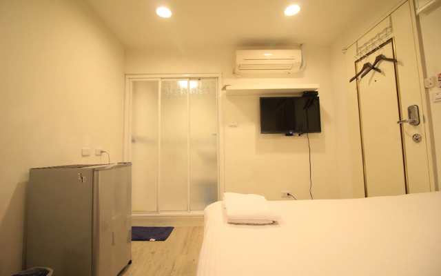 Fengjia Corner Hostel